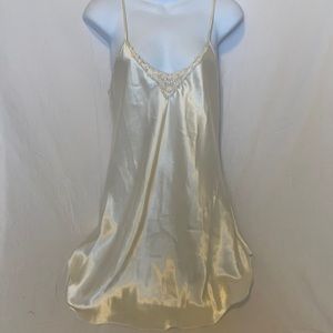VTG lingerie gown